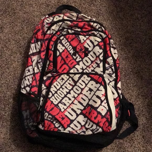 washing under armour backpack